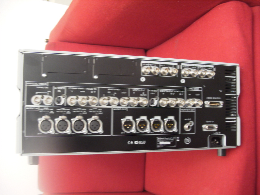Lecteur DVD enregistreur SONY RDR-HXD870 et câble HDMI (Vendu sans